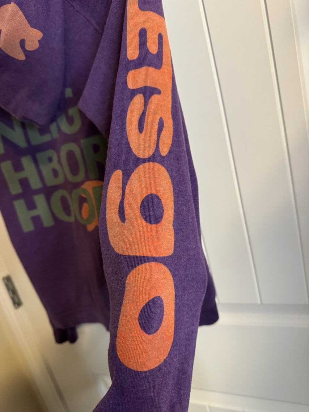 FREECITY Neighbor Hood Purple Pullover Hoodie Size 2 | LET’S GO Sleeve Graphic - Picture 5 of 8